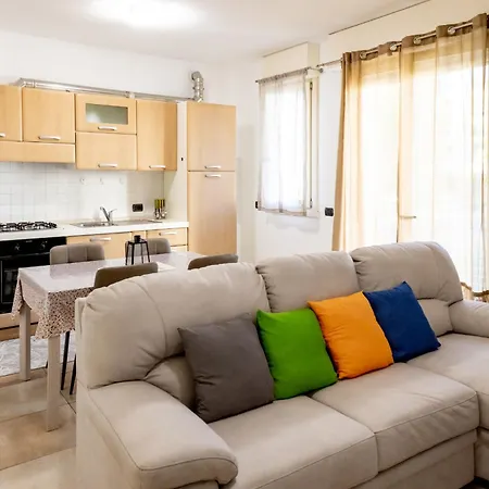 Charming Two Bedroom Apartment *
