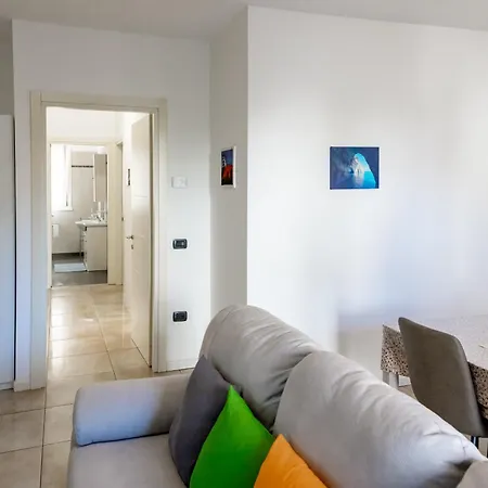 Charming Two Bedroom Venice