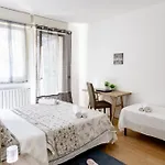 Charming Two Bedroom Private Lejlighed *