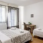 Charming Two Bedroom Private