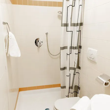 公寓 Charming Two Bedroom Private